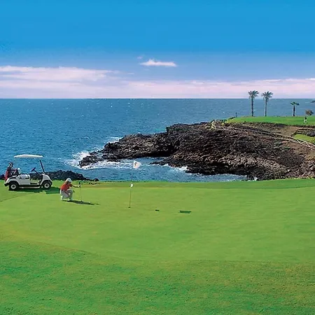 Villa In Amarilla Golf